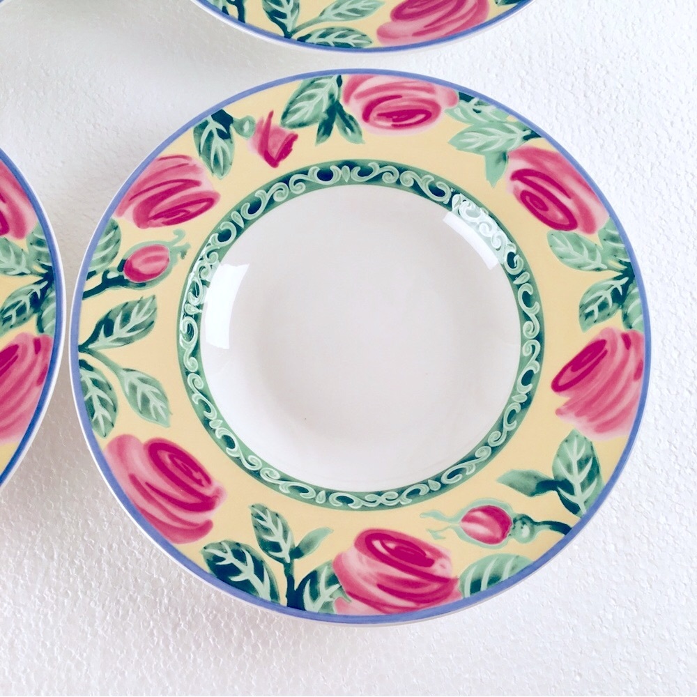 Villeroy and Boch A Rose pattern Floral Rim Soup Bowls - Set of 4